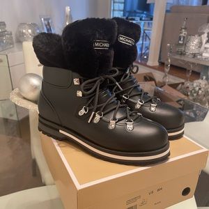 Brand New Michael Kors Lanis PVC & Faux fur Rain boot